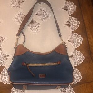 Dooney & Bourke shoulder bag